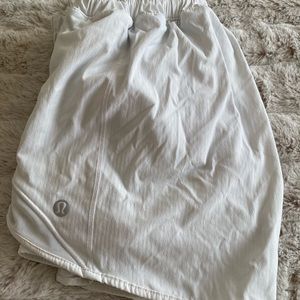 White lululemon running shorts